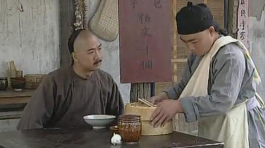 康熙为省钱午膳只吃窝窝头,结果如何? 康熙为省钱午膳只吃窝窝头,结果如何?