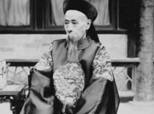 晚清贪官奕劻，明目张胆的收受贿赂还没人管