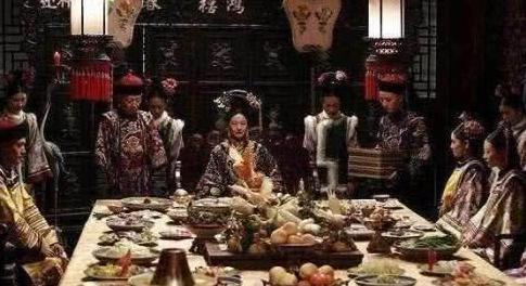 内务府的起源是什么？是怎样逐渐演变过来的