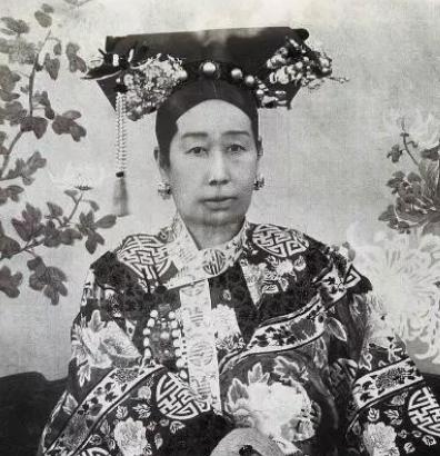 慈禧发动政变的条件是什么？是谁创造的