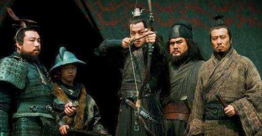 曹操杀吕布时,为什么要问刘备的意见?