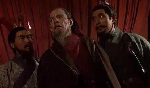 司马懿是怎么成为曹魏权臣的?靠熬和无耻,还有遇到了猪一样的曹氏宗亲