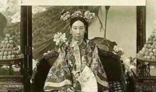 李鸿章有才能吗?有!但是对李鸿章式权臣我们却不能放纵! 李鸿章有才能吗?有!但是对李鸿章式权臣我们却不能放纵!