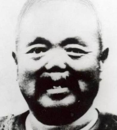 慈禧手下3大保镖老照片,第二位能躲子弹,第三位53岁打败霍元甲 慈禧手下3大保镖老照片,第二位能躲子弹,第三位53岁打败霍元甲