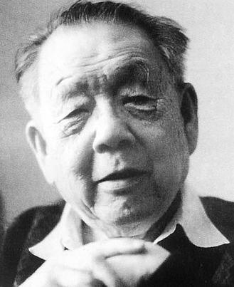 邓广铭：字恭三，<a href=https://www.lishiji.cn/lishi/6555/ target=_blank class=infotextkey>中国历史学家</a>、著名宋史学家