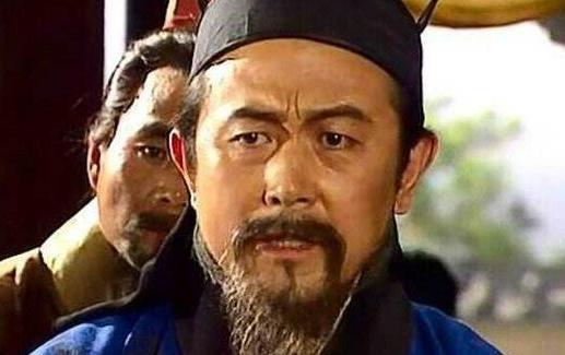 诸葛亮只躲了刘备2次，他却躲了刘备13年最后投奔了曹操！