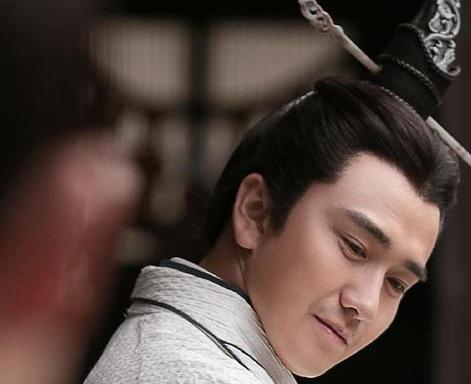 曹操临死前为什么要弄死杨修 而不是司马懿呢