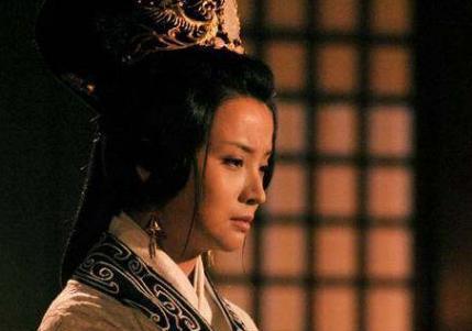 董贵人是怎么死的？害死她的真凶是谁？