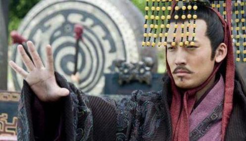 孙权登基后,他为什么要整死陆逊?两人结过仇吗?