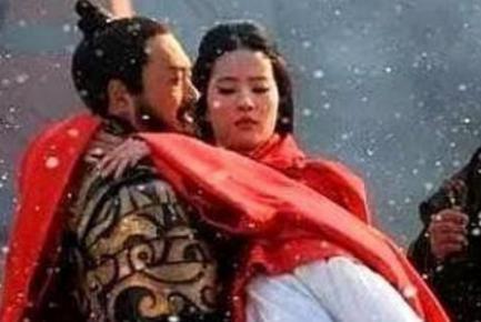 曹操把7个女儿都嫁给汉献帝的目的是什么?曹操的女儿能做什么? 曹操把7个女儿都嫁给汉献帝的目的是什么?曹操的女儿能做什么?