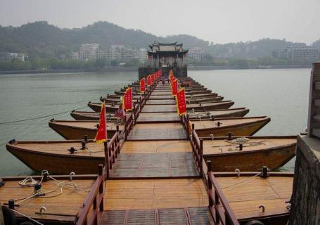 古代打仗都是怎么过河的 他们都用什么方法过去的 古代打仗都是怎么过河的 他们都用什么方法过去的