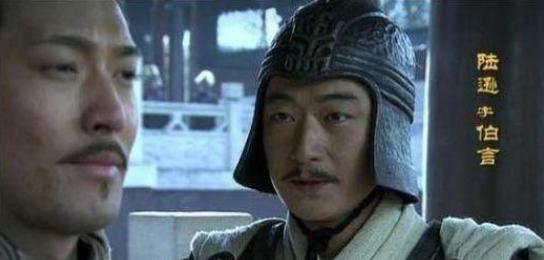 陆逊为什么任丞相一年就被逼死？他跟孙权是什么关系