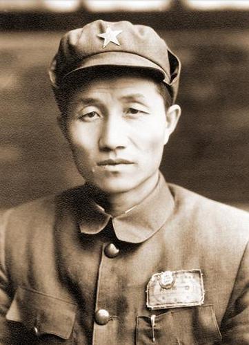程子华为什么没有军衔？原因是什么