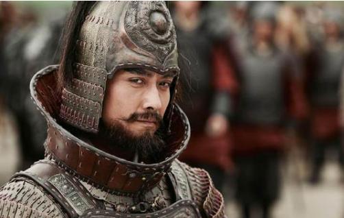 卢毓为什么要杀死曹家后代上千人？原因是什么