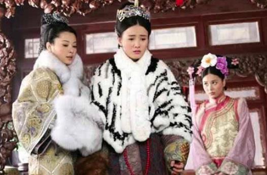 她16岁参加选秀入宫后成皇后,死后慈禧竟然亲自穿孝 她16岁参加<a href=https://www.lishiji.cn/lishi/11357/ target=_blank class=infotextkey>选秀</a>入宫后成皇后,死后<a href=https://www.lishiji.cn/lishi/50/ target=_blank class=infotextkey>慈禧</a>竟然亲自穿孝