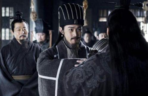 关羽立下了军令状却还是放走了曹操，诸葛亮为什么不杀他？