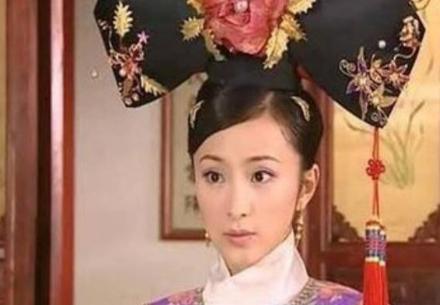 清朝的万琉哈氏娘娘用自己一生与世无争的态度赢得了两代皇帝的尊敬