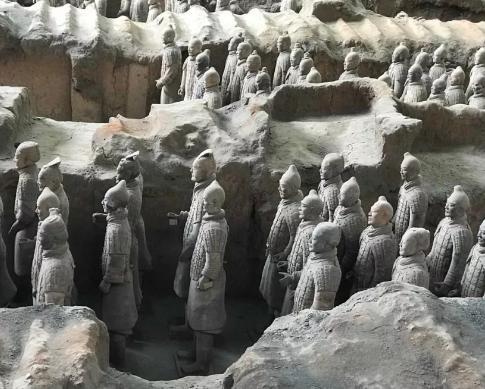 秦始皇陵中的六件稀世珍宝，最后一件保了一个朝代800年