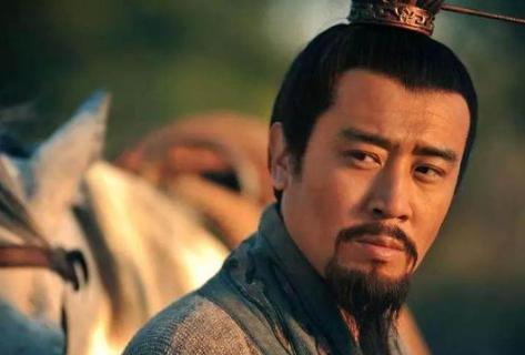 诸葛亮为什么要治罪李严？仅仅只是因为押运粮草不力吗？