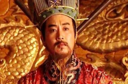 关羽为何手中总是拿着一本书?关羽拿的是什么书? 关羽为何手中总是拿着一本书?关羽拿的是什么书?