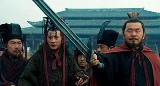 曹操戎马一生，为什么只得到三分之一天下？