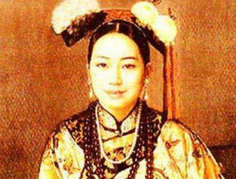 年轻时候的慈禧到底是什么样的 为何咸丰会如此的宠幸她呢