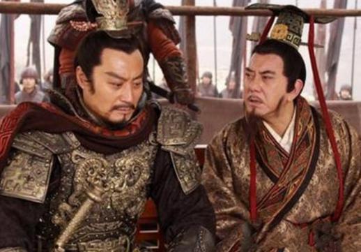 楚国灭亡后项羽跟着项梁逃难，被方士看出不凡之相自荐做其导师！