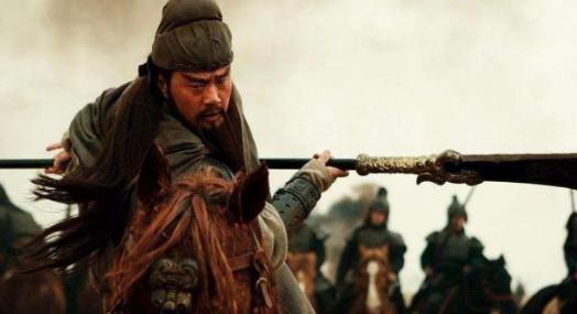 水浒林冲对战神关羽有胜算吗？怎么正确看待关羽的武力？