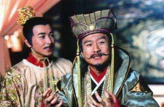 他是当朝宰相却受人鄙视,皇帝居然安排他去扫茅厕 他是当朝宰相却受人鄙视,皇帝居然安排他去扫茅厕