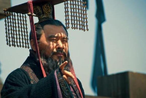 孙权一向对周瑜十分信任，为什么在这件事上却不赞同