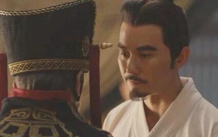 曹操临死前都不放心司马懿 为什么曹丕会重用他呢 曹操临死前都不放心司马懿 为什么曹丕会重用他呢