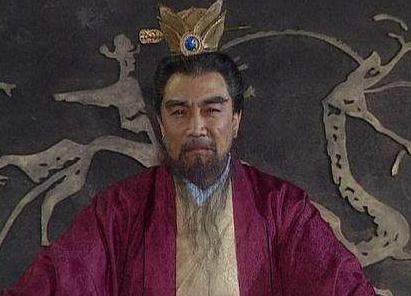 许褚杀了许攸，曹操为什么没有责罚他？