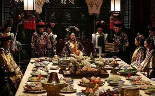 慈禧的年夜饭是怎么过的?最后一道菜必须李莲英跪着喂