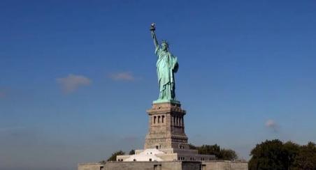 美国自由女神像差点倒塌是怎么回事 是什么原因导致的
