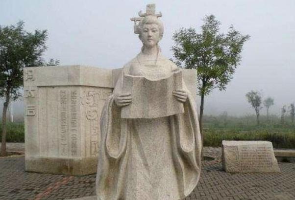 武则天非常有才，为什么得不到唐太宗宠爱？