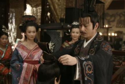 周勃被冤入狱后，贾谊是怎么把他救出来的？