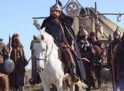 中国皇帝为什么不像西方那样远征呢？