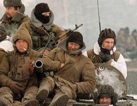 第二次<a href=https://www.lishiji.cn/lishi/4877/ target=_blank class=infotextkey>车臣战争</a>是在什么样背景下发生的 第二次车臣战争简介