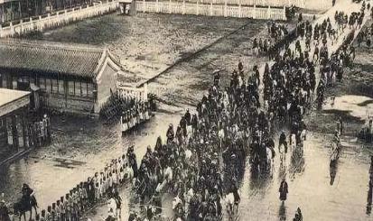 人死后都要入土为安 为何慈禧死后一年多才下葬呢 人死后都要入土为安 为何慈禧死后一年多才下葬呢