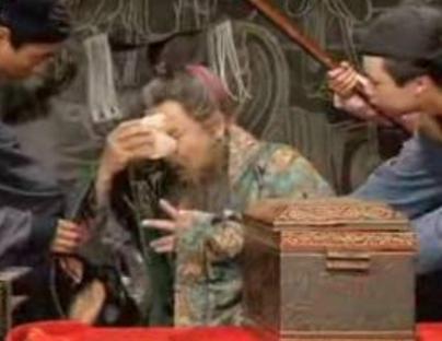关羽死在孙吴之后 为何孙权会将他的头送给曹操呢 关羽死在孙吴之后 为何孙权会将他的头送给曹操呢