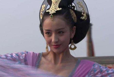 平阳公主：进献的美女让强大<a href=https://www.lishiji.cn/lishi/819/ target=_blank class=infotextkey>王朝</a>走向<a href=https://www.lishiji.cn/lishi/7422/ target=_blank class=infotextkey>灭亡</a>