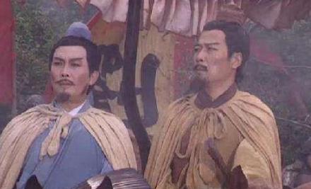 刘备为什么携民渡江?曹操差点死在刘备手里! 刘备为什么携民渡江?曹操差点死在刘备手里!