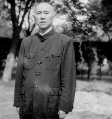 游国恩有着怎样的研究贡献？他的理论思想是怎样的