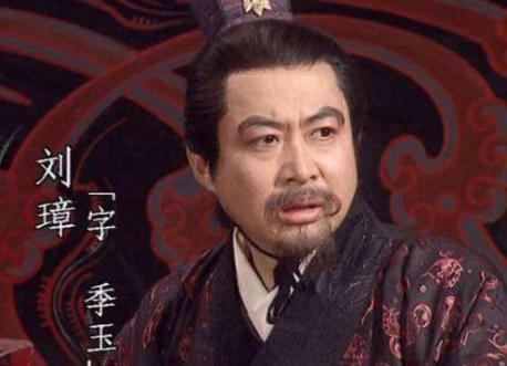 诸葛亮只躲了刘备2次，他却躲了刘备13年最后投奔了曹操！