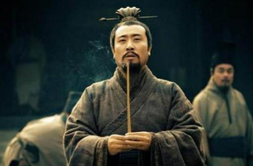 为什么说刘巴讨厌刘备？原因是什么