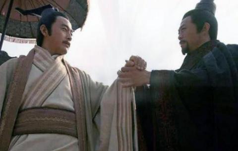 姬郑做了什么事情让重耳这么讨厌他？