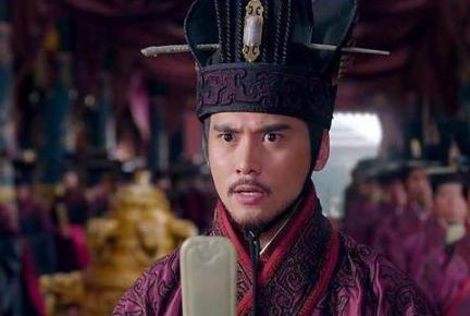 严延年当官之后，为什么他母亲要说离丧期不远？