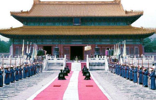 刘统勋:75岁在早朝路上去世,乾隆痛哭亲自吊唁 刘统勋:75岁在早朝路上去世,乾隆痛哭亲自吊唁