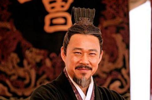 刘备的第二次创业是在哪里崛起的?刘备是怎么重新召回旧部的?