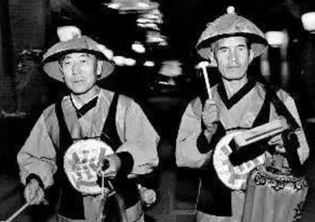 古代抓犯人的画像跟本人的不一样 为什么还能抓到罪犯呢 古代抓犯人的画像跟本人的不一样 为什么还能抓到罪犯呢